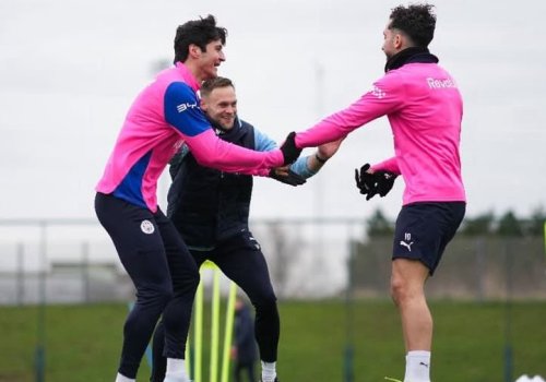 Ҳуштакбозликдан кейин Гвардиола рўза тутган футболчиларини ҳимоя қилди. Улар орасида Ҳусанов ҳам бор!