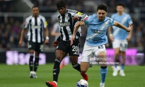 “Nyukasl” fanatlarini Husanovdek himoyachini ko‘rmagan!