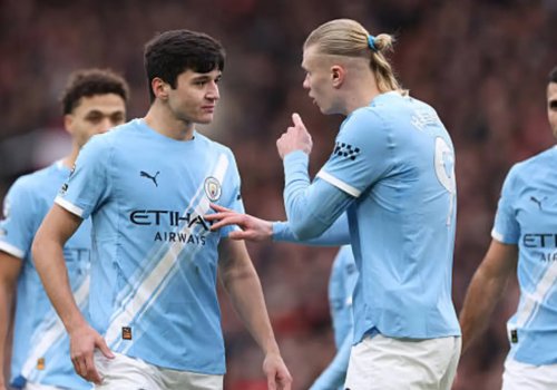 Холанд Хусановдан ҳайратга тушди