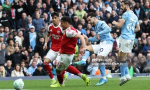 АПЛ. "Манчестер Сити" пешқадам "Арсенал"ни мағлуб этиб, орадаги фарқни 3 очкогача қисқартирди