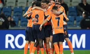 Turkiya Superligasi. Shomurodov dubl qayd etgan o‘yinda "Başakşehir" g‘alaba qozondi