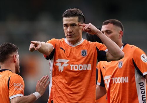 Ikkita supergol urgan Shomurodov “Oltin butsa”ni qo‘lga kirita oladimi?