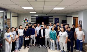 Азизжон Камилов встретился с молодежной сборной Узбекистана перед стартом на Istanbul Junior European Cup