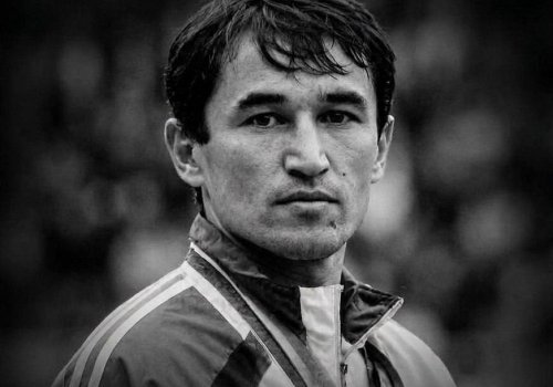 O‘zbekiston terma jamoasida o‘ynagan futbolchi vafot etdi
